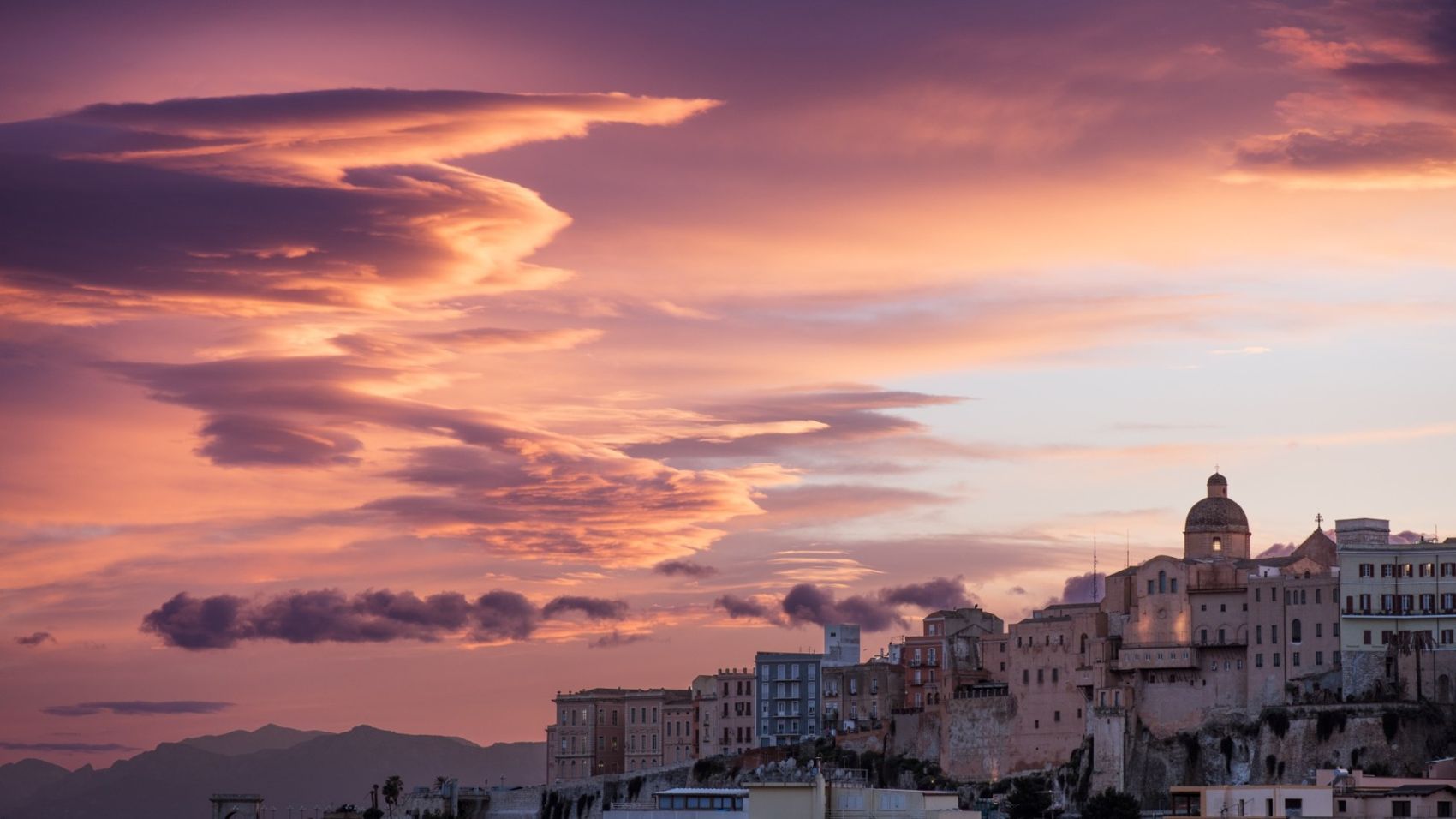 Cagliari al tramonto