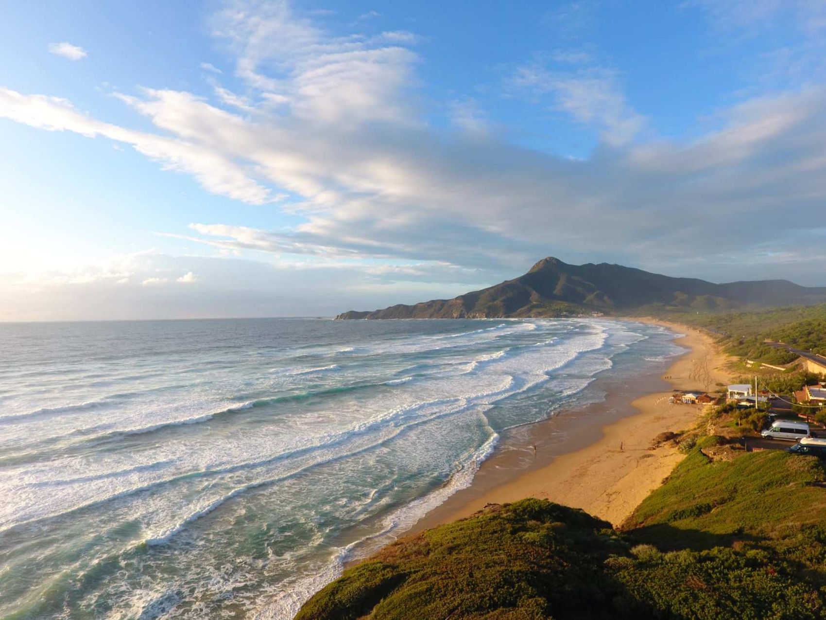 Costa Verde, onde e promontorio